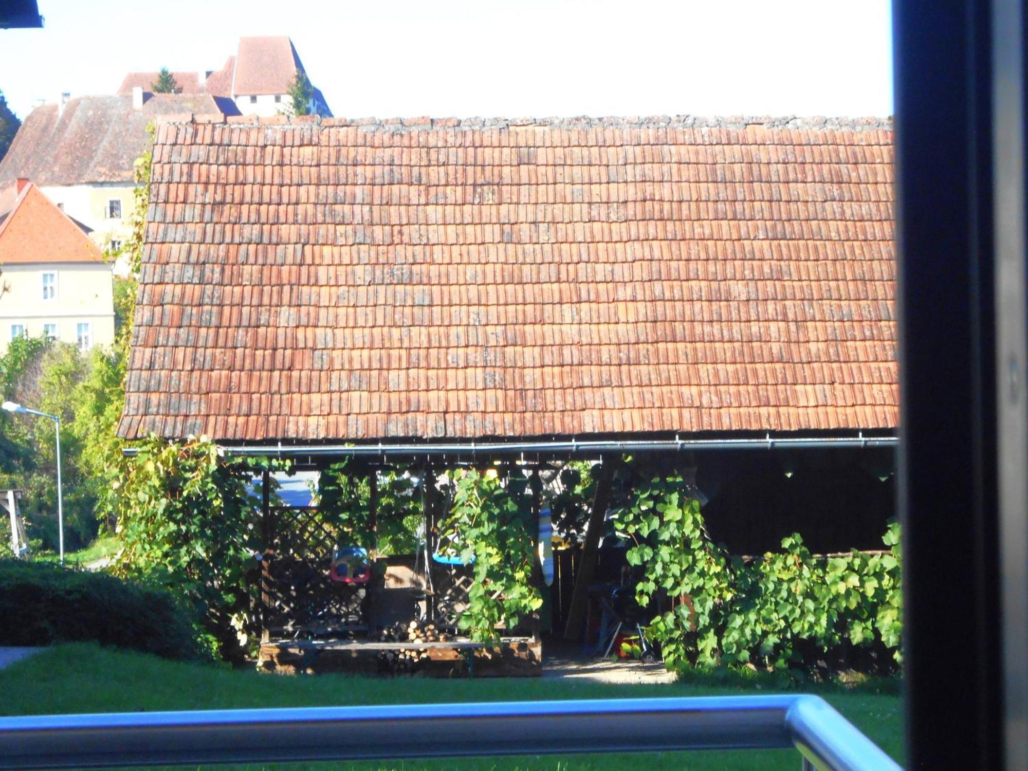 Ferienwohnungen Karin Am Seggauberg Leibnitz Bilik gambar