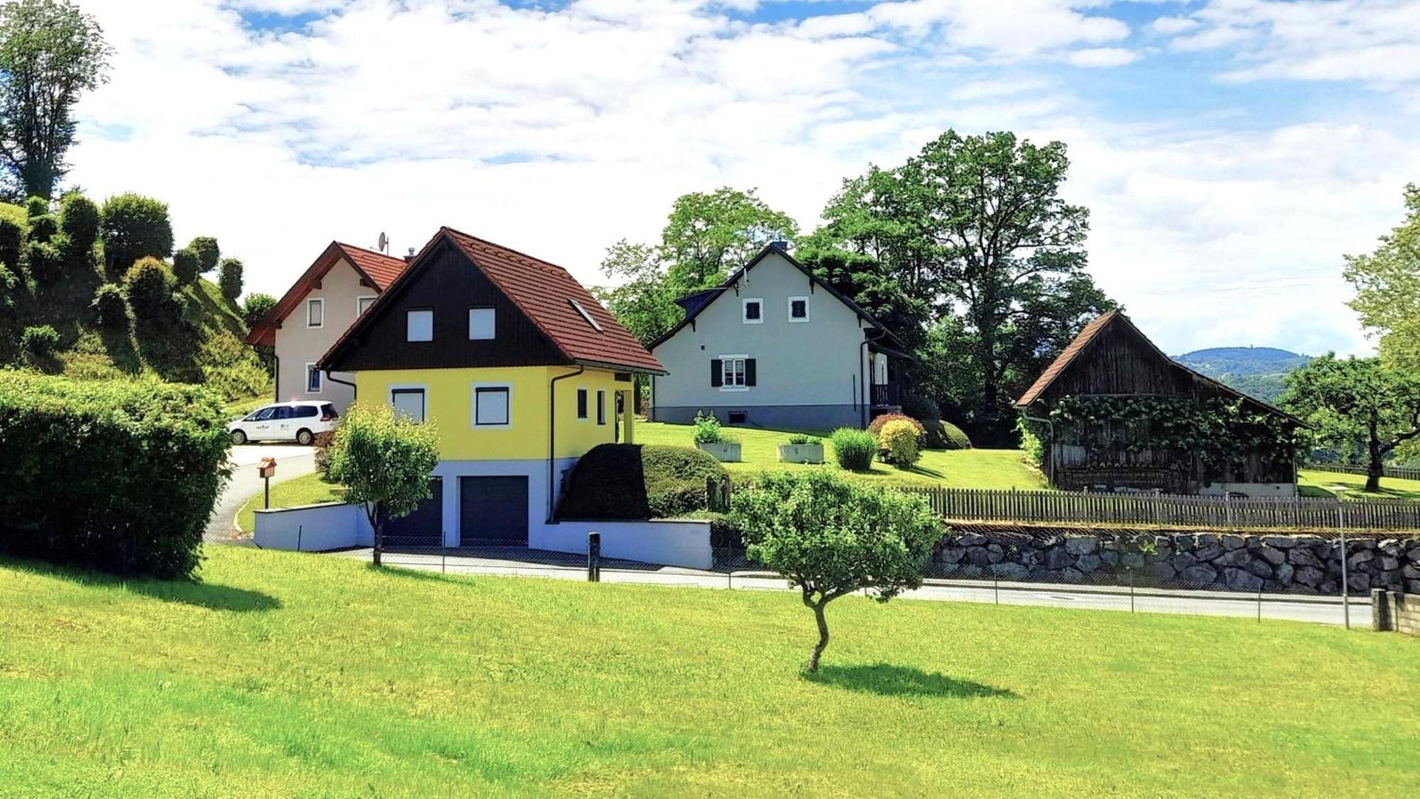 Ferienwohnungen Karin Am Seggauberg Leibnitz Luaran gambar